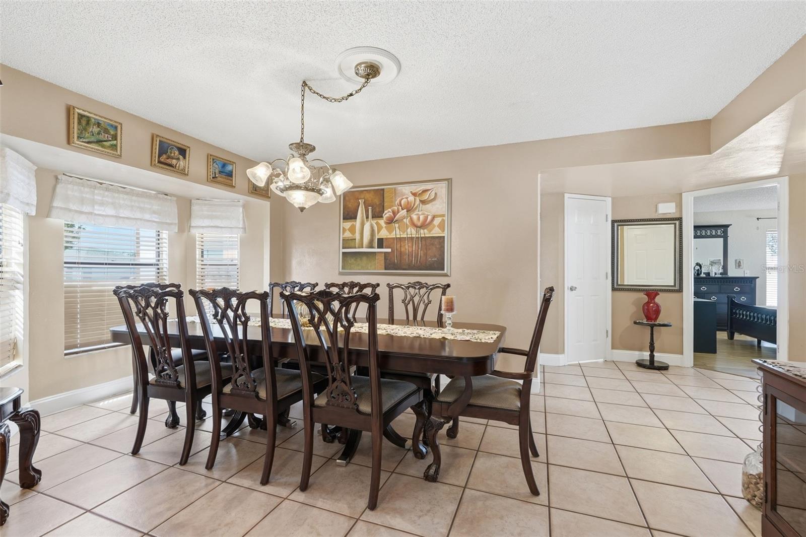 Image 15 of 36 For 2207 Whispering Maple Drive