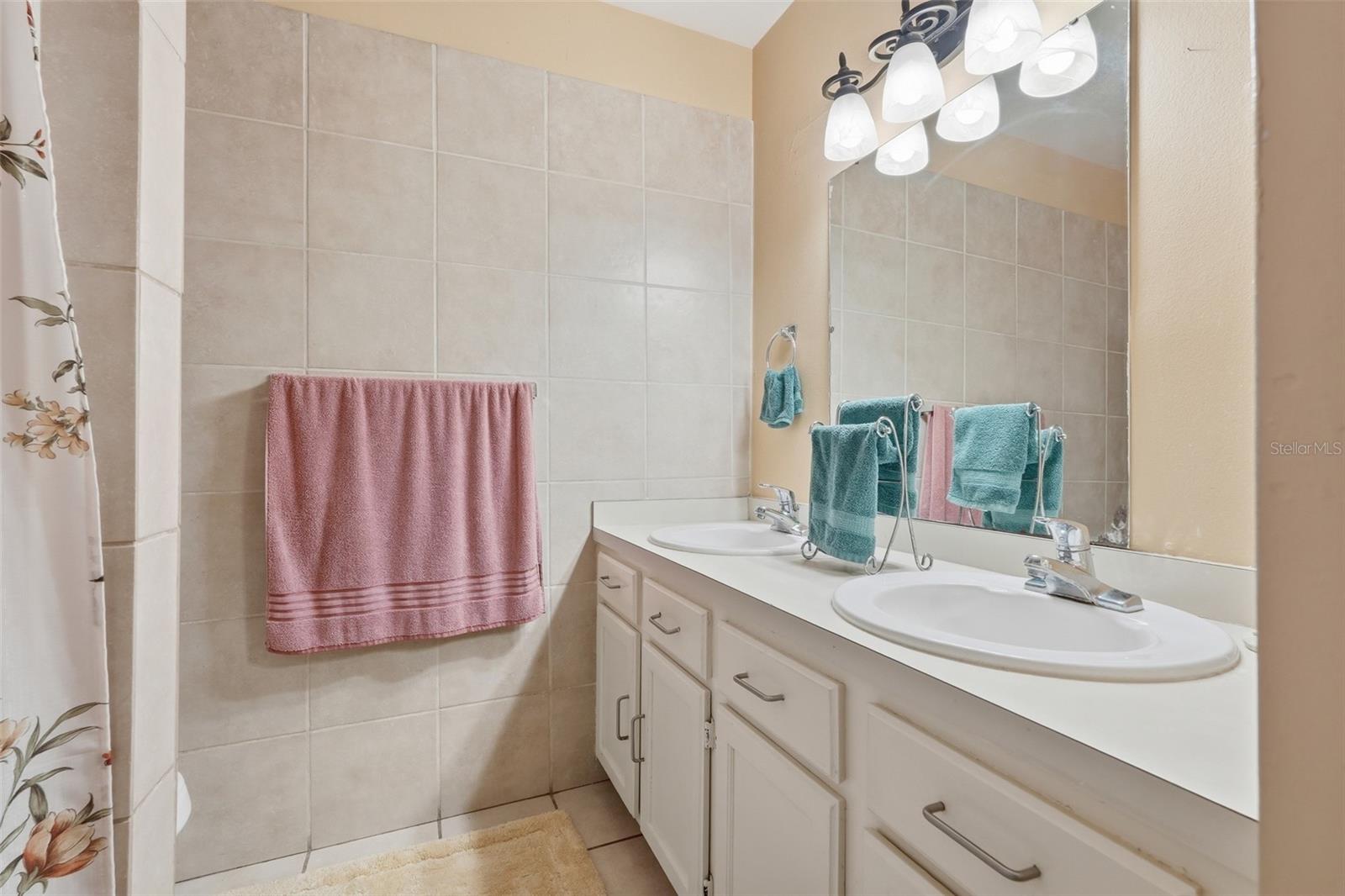 Image 25 of 36 For 2207 Whispering Maple Drive