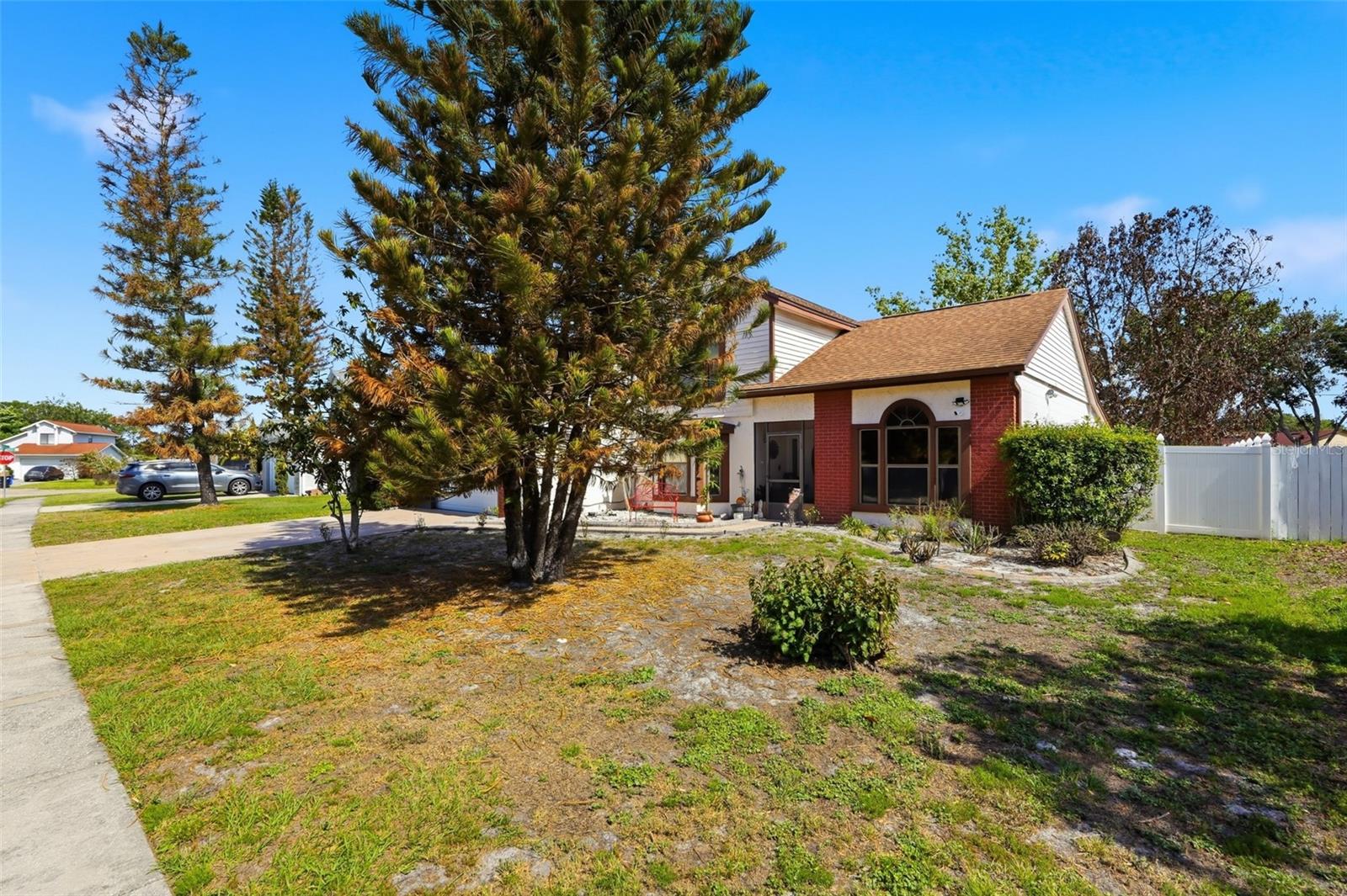 Image 3 of 36 For 2207 Whispering Maple Drive