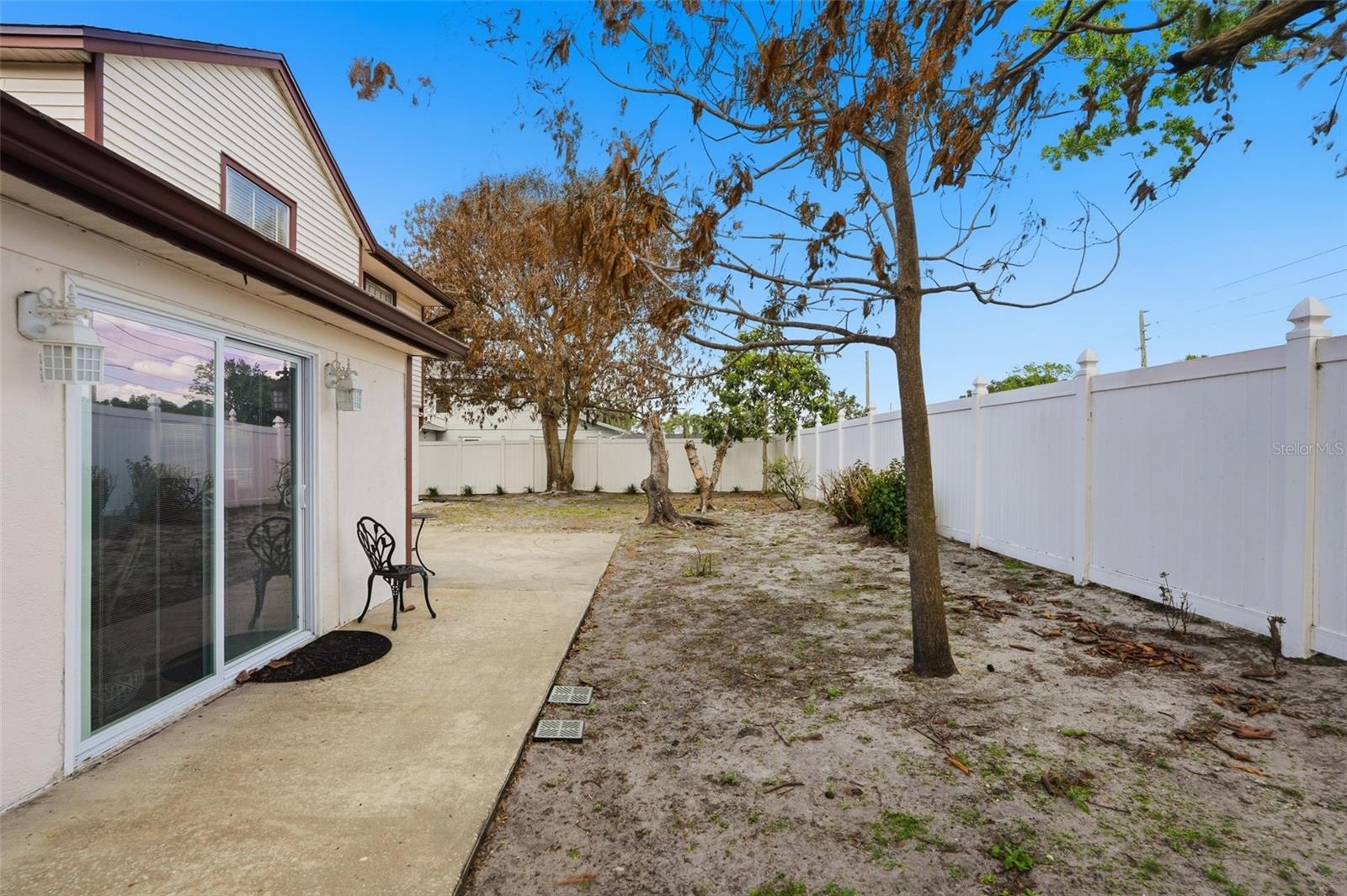 Image 32 of 36 For 2207 Whispering Maple Drive