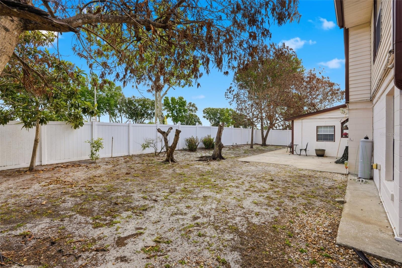 Image 34 of 36 For 2207 Whispering Maple Drive