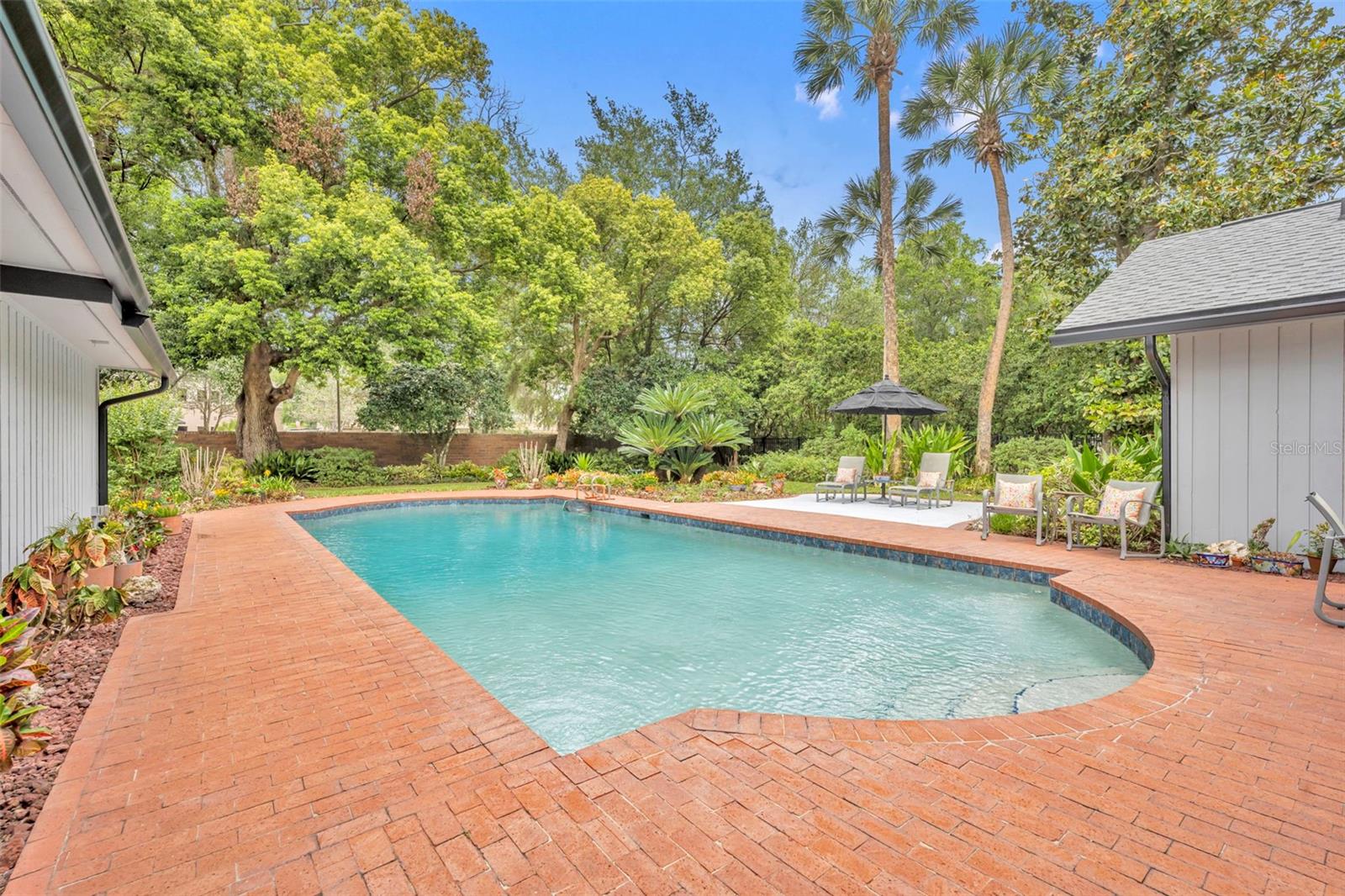 Image 4 of 53 For 1001 Versailles Court