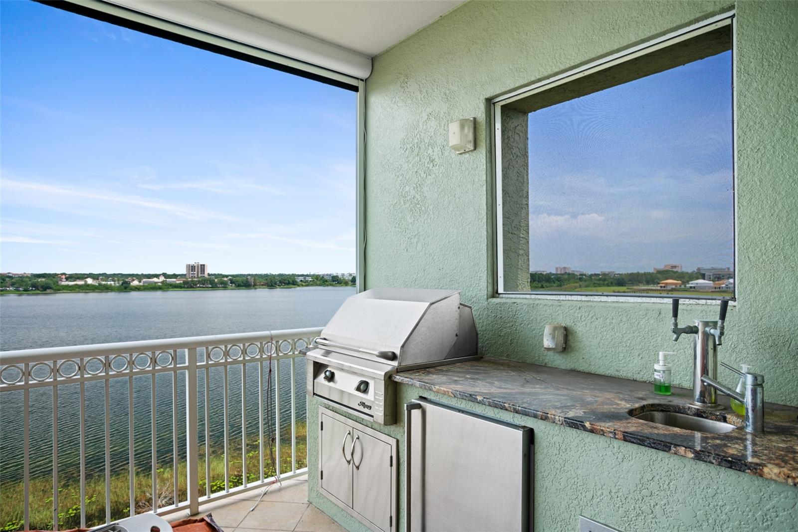 Listing photo id 30 for 8743 The Esplanade  24