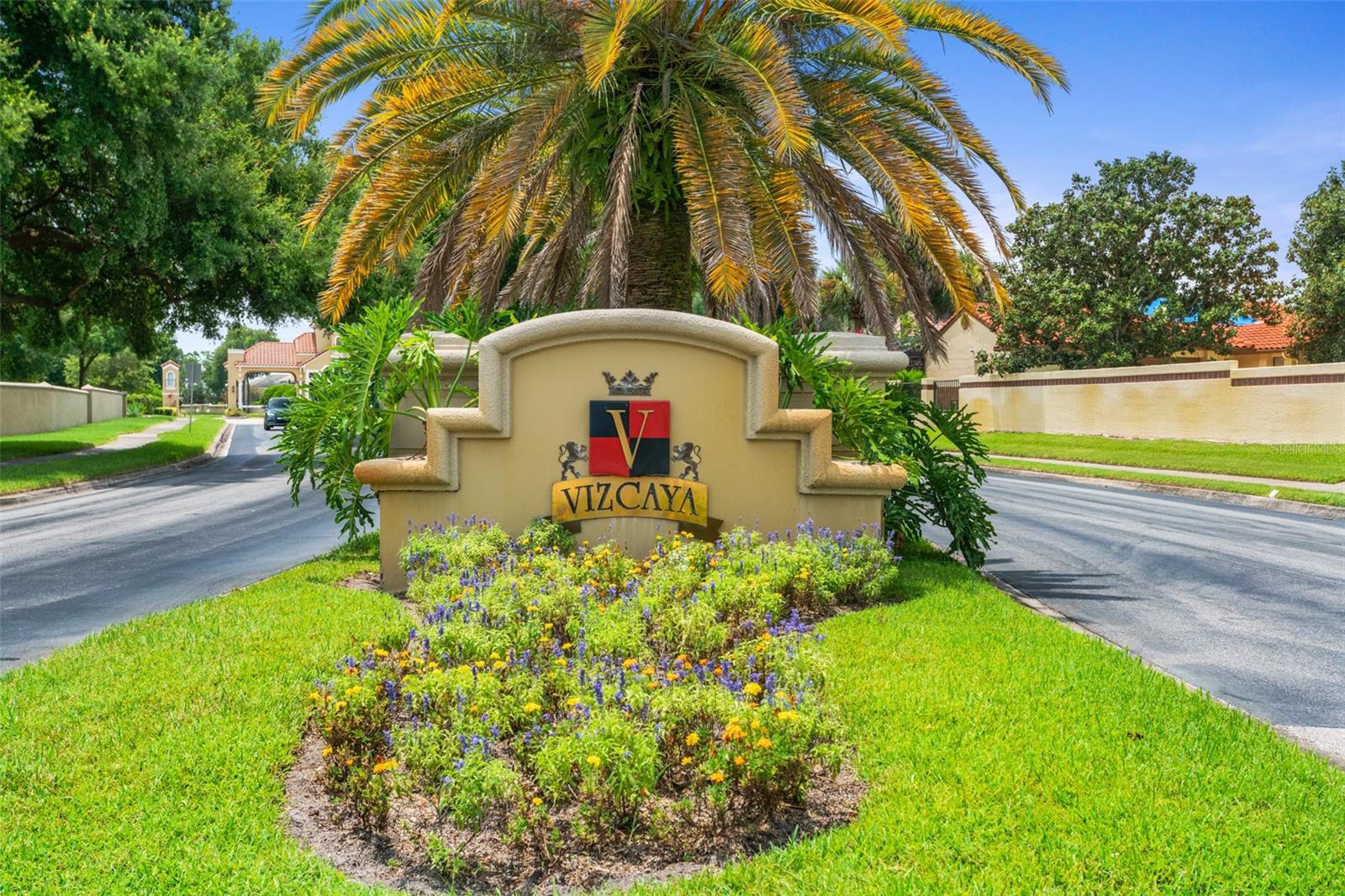 Listing photo id 34 for 8743 The Esplanade  24