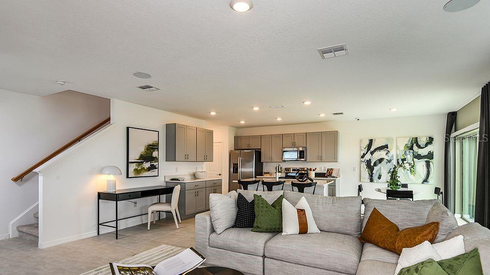 Listing photo id 19 for 764 Hazelwood Court