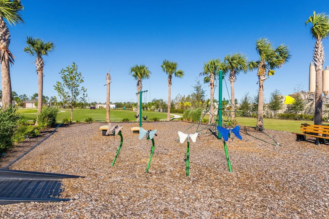 Listing photo id 24 for 764 Hazelwood Court