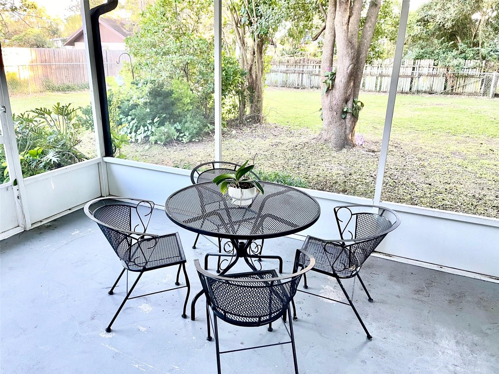 Image 13 of 13 For 2176 Crandon Avenue