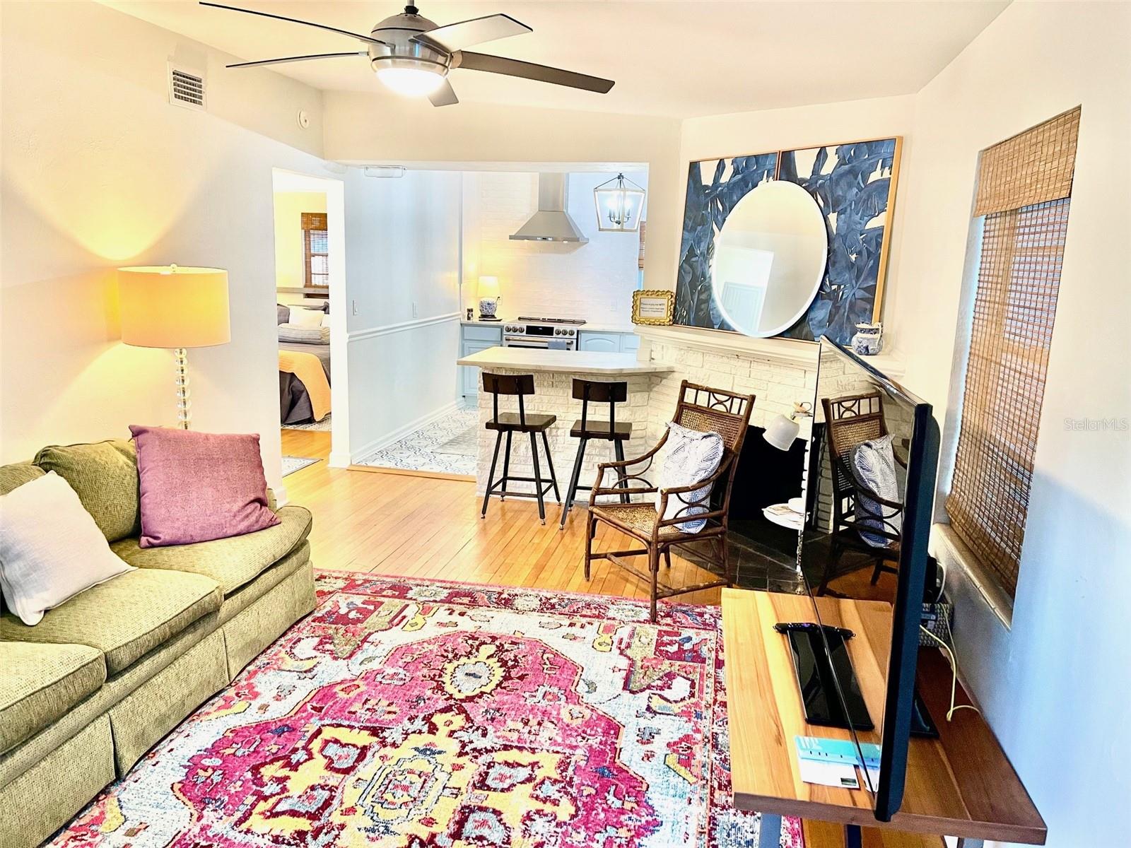 Image 3 of 13 For 2176 Crandon Avenue