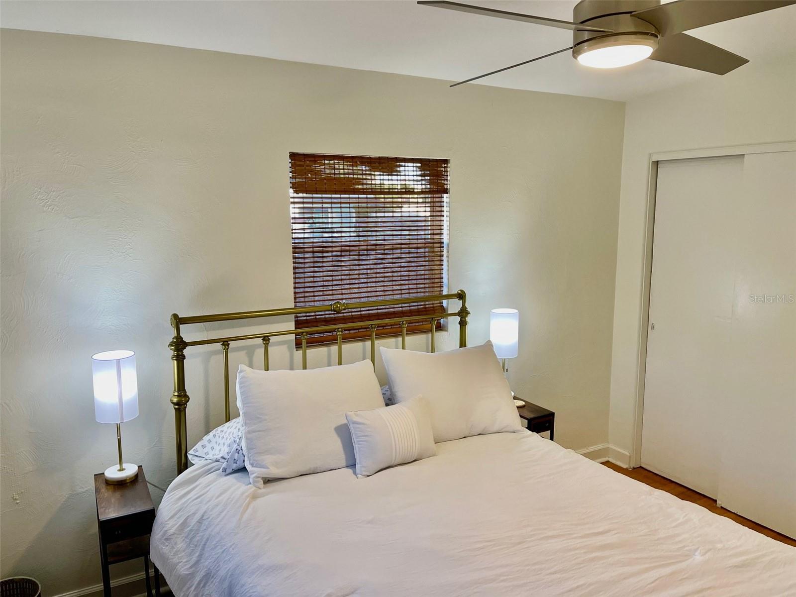 Image 8 of 13 For 2176 Crandon Avenue