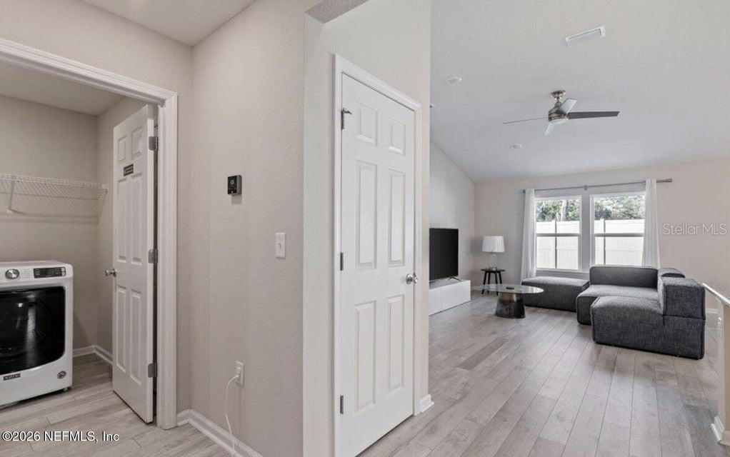 Image 31 of 38 For 3106 Hawks Hill Lane