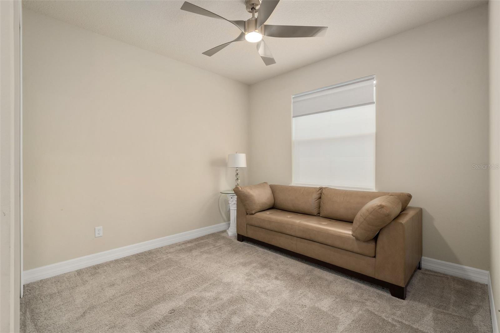 Image 13 of 33 For 284 Island Sound Court