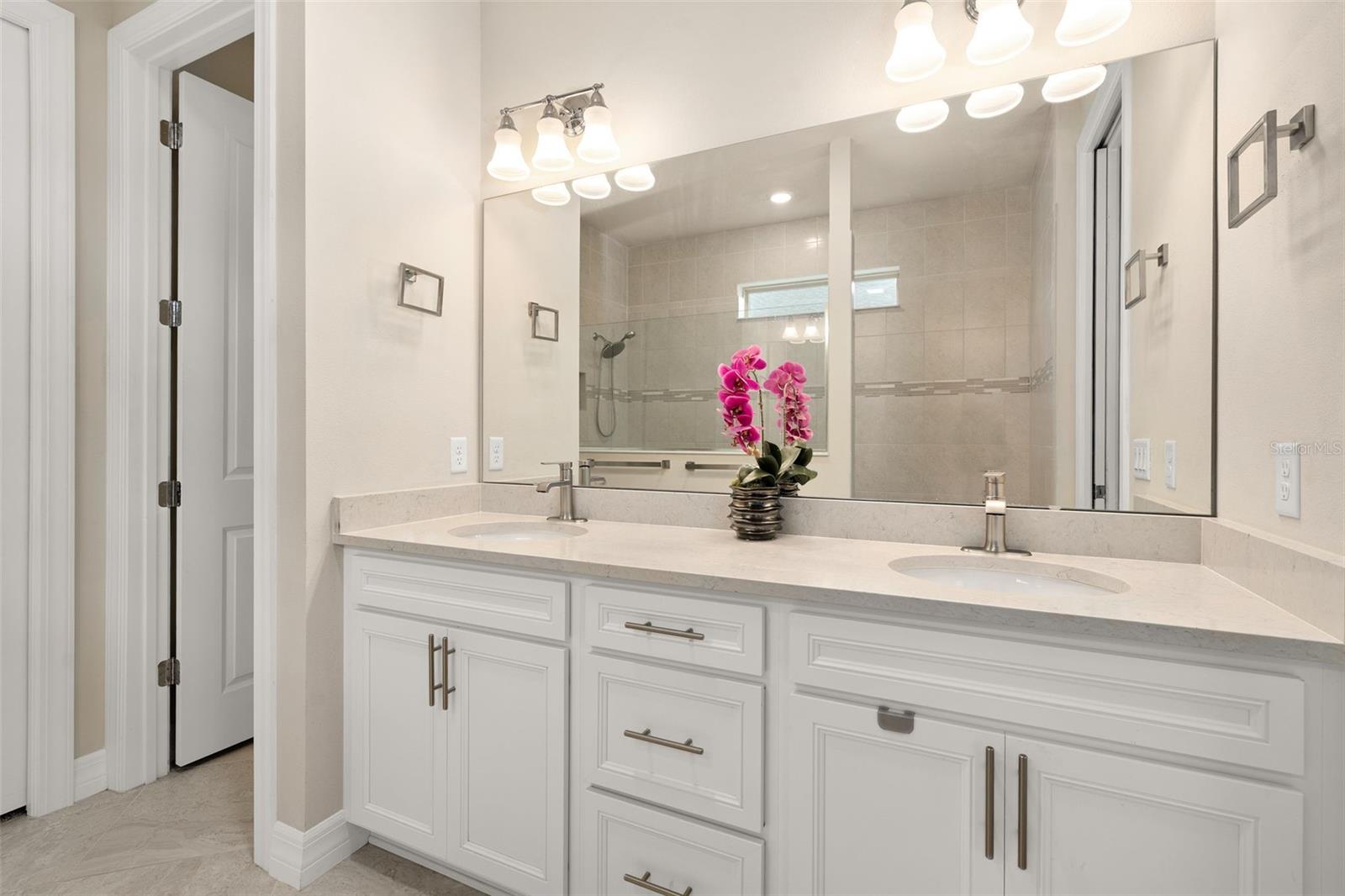 Image 27 of 33 For 284 Island Sound Court