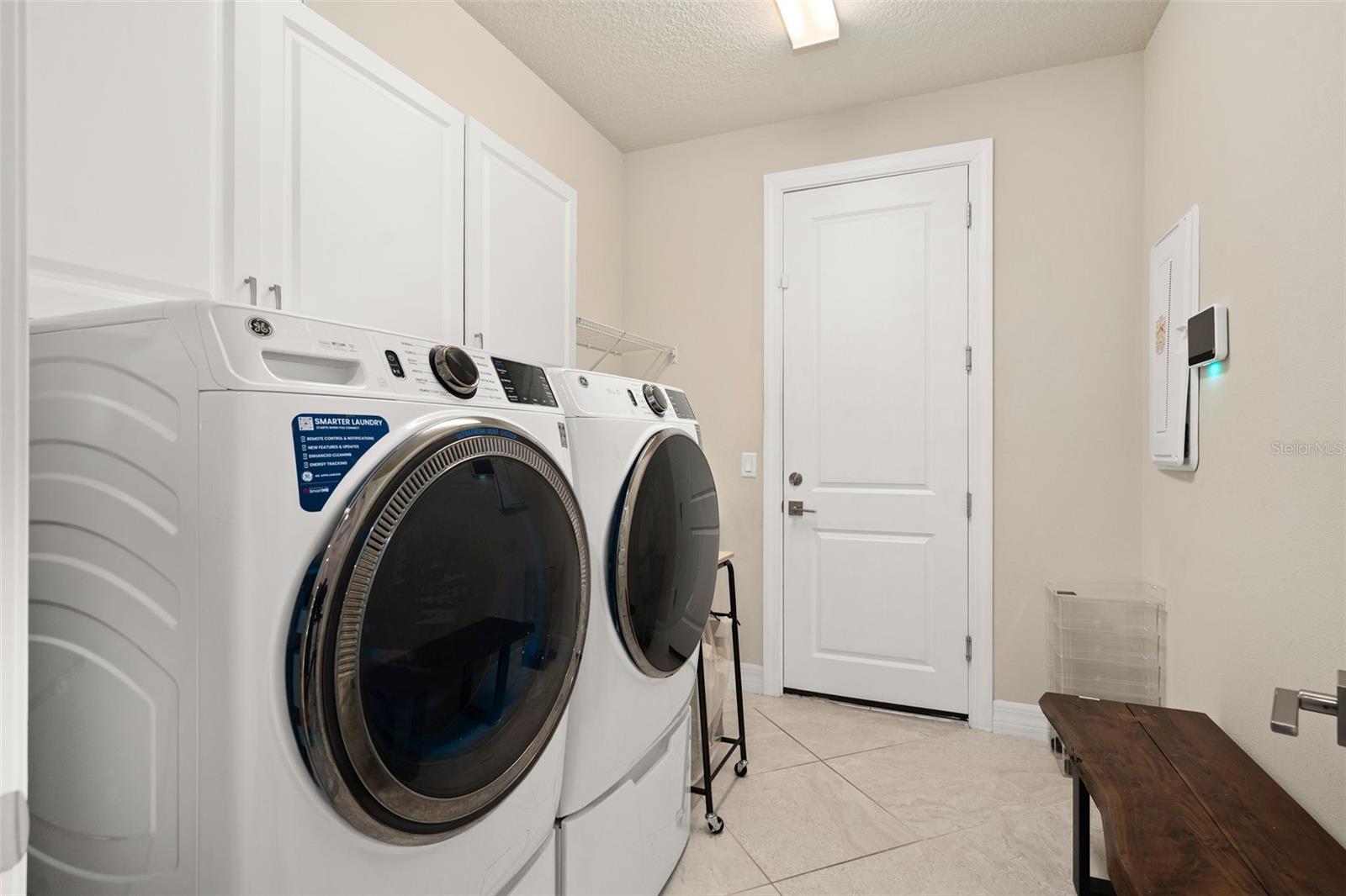 Image 29 of 33 For 284 Island Sound Court