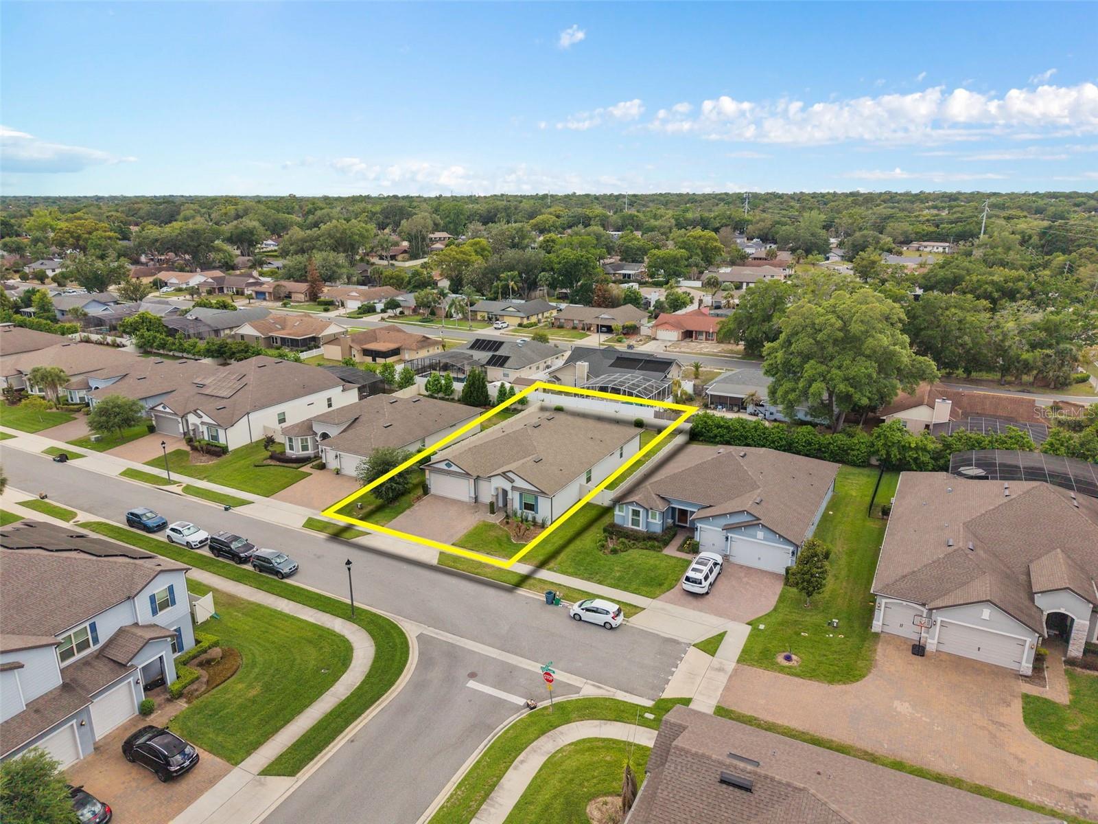 Image 6 of 33 For 284 Island Sound Court