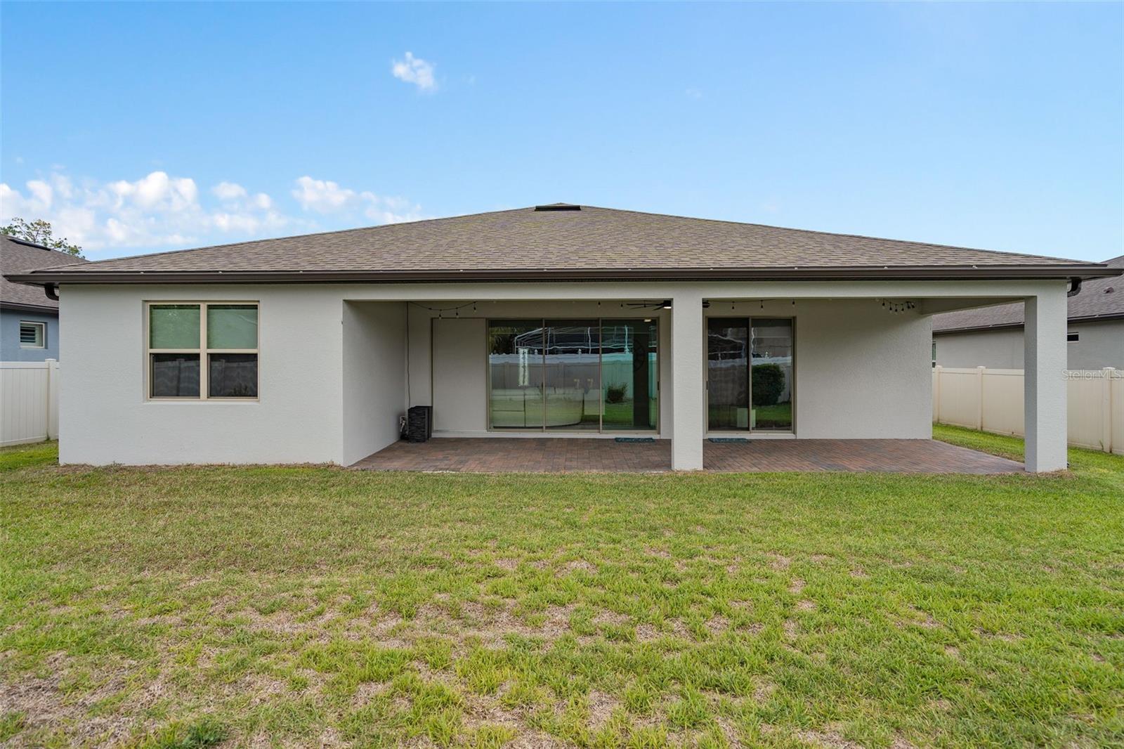 Image 7 of 33 For 284 Island Sound Court