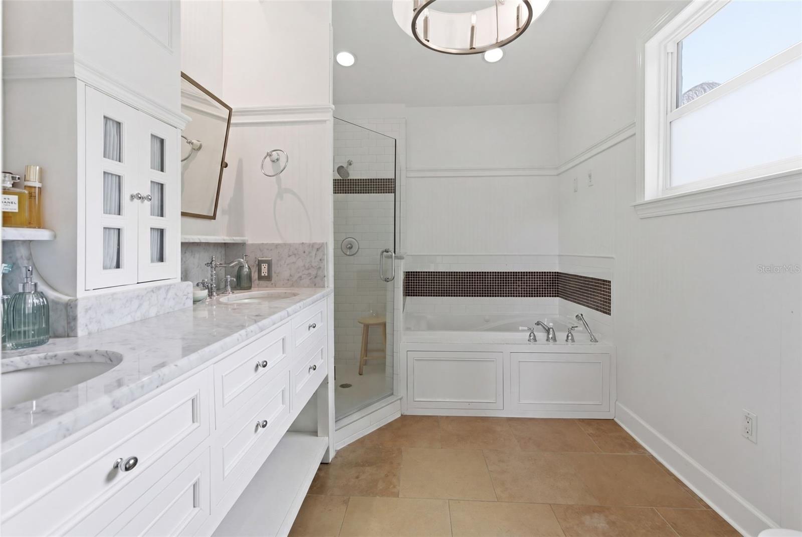 Image 17 of 38 For 363 Phelps Avenue