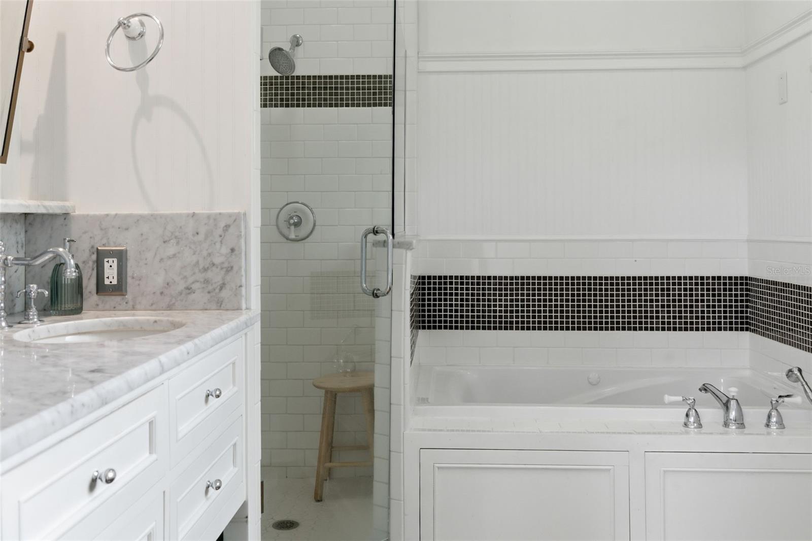 Image 18 of 38 For 363 Phelps Avenue