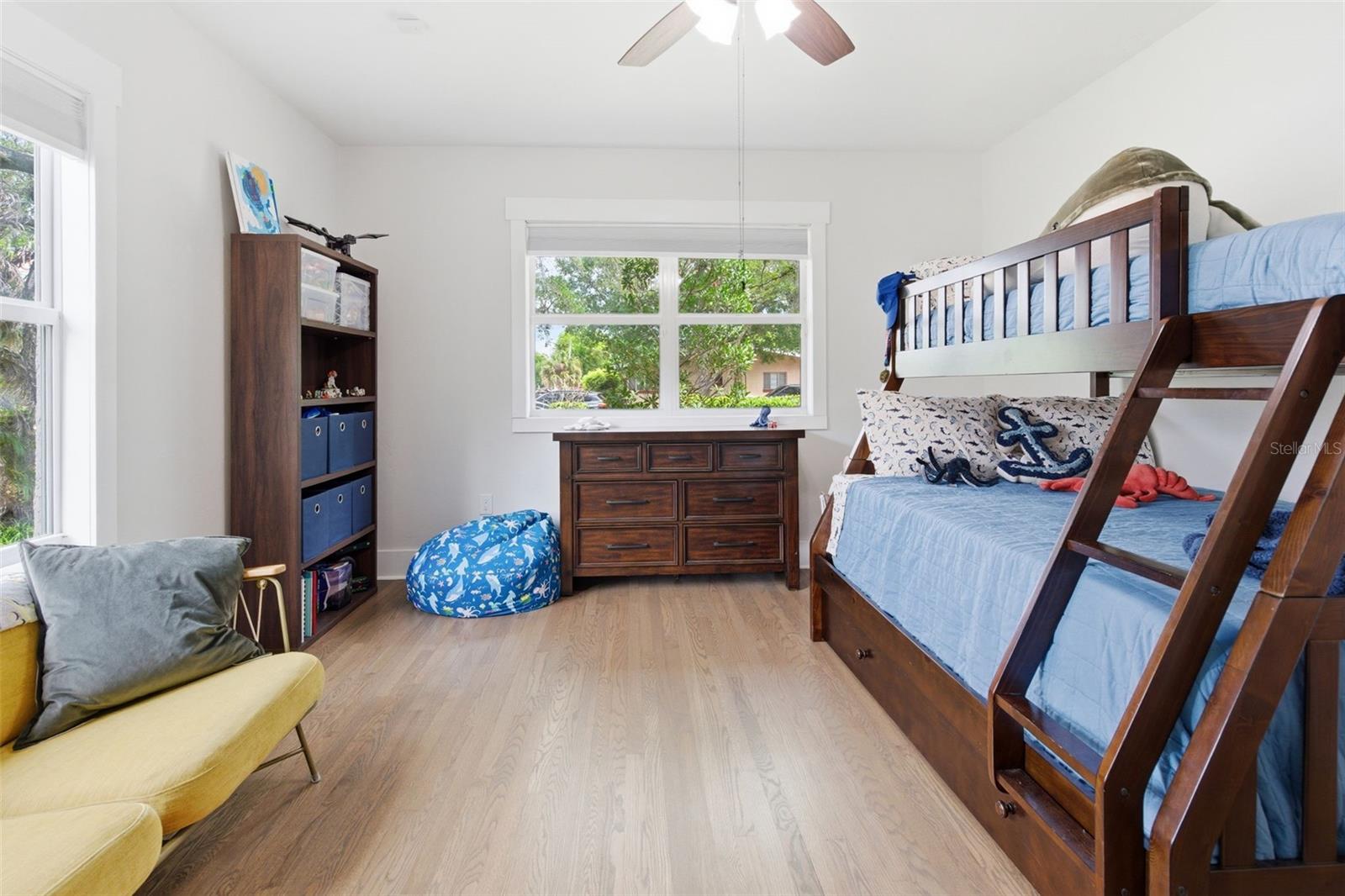 Image 26 of 38 For 363 Phelps Avenue