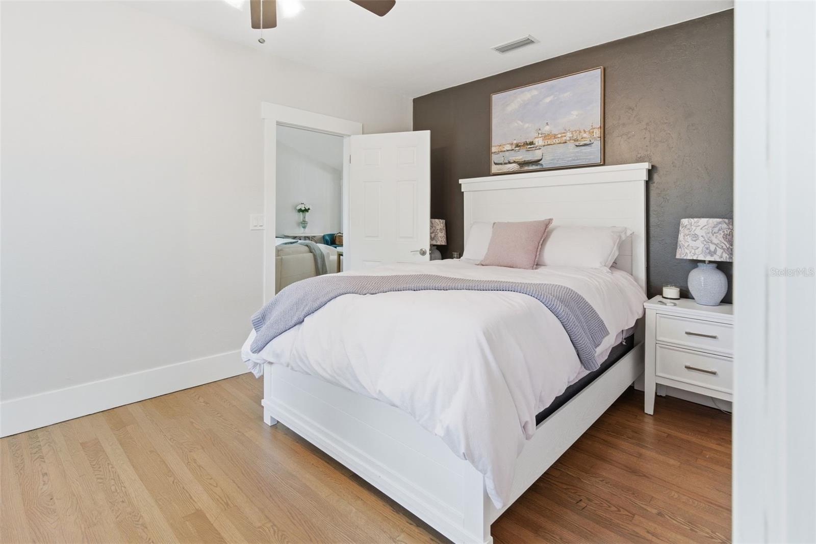 Image 28 of 38 For 363 Phelps Avenue