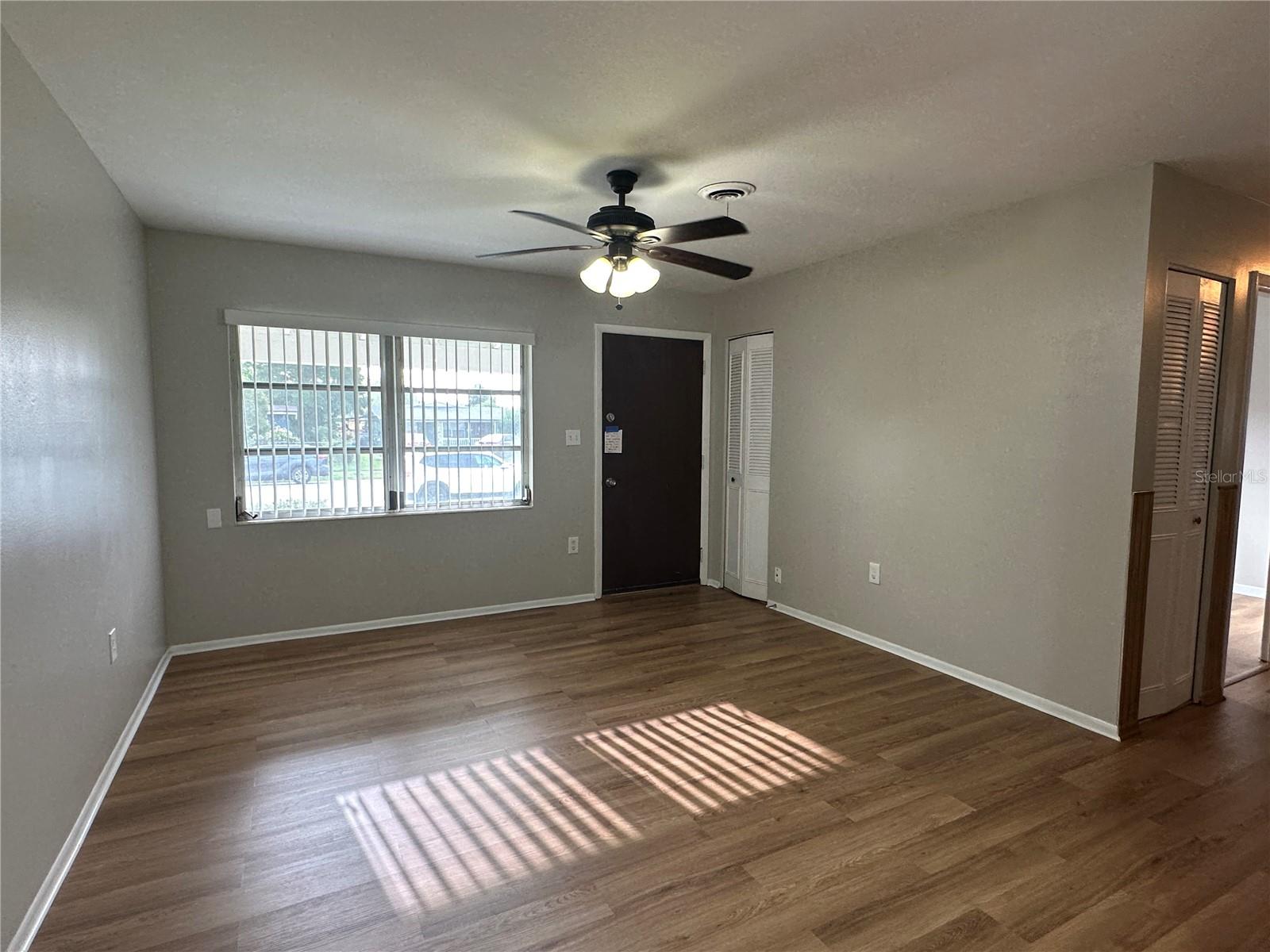 Image 2 of 18 For 1014 Park Manor Drive