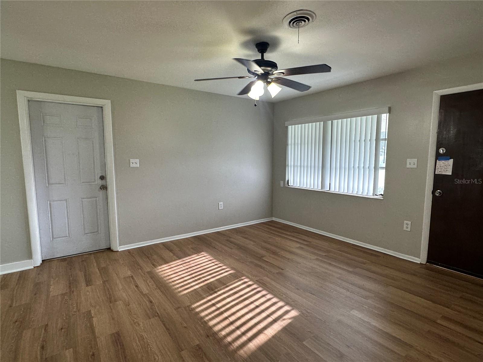 Image 3 of 18 For 1014 Park Manor Drive