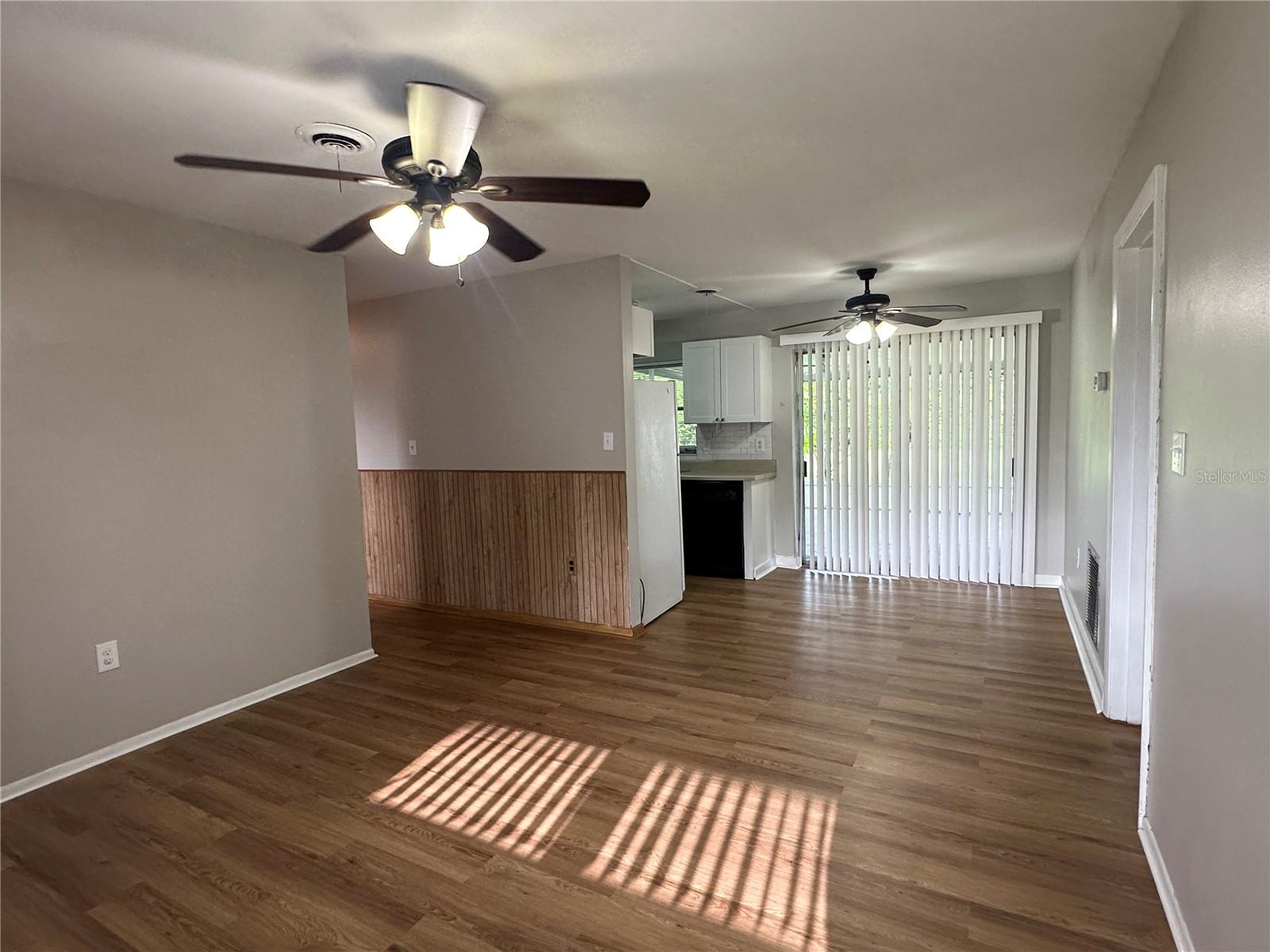 Image 4 of 18 For 1014 Park Manor Drive