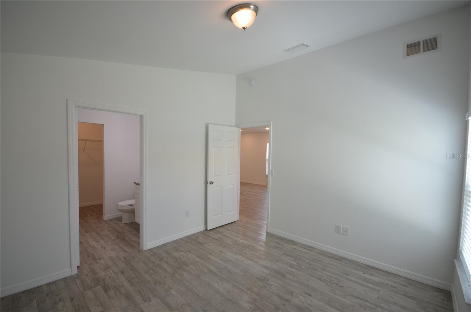 Image 15 of 15 For 2225 Carver Avenue