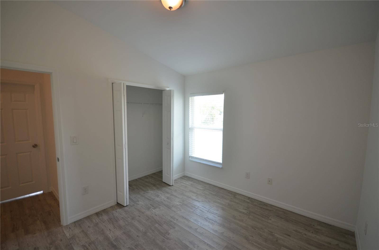 Image 7 of 15 For 2225 Carver Avenue