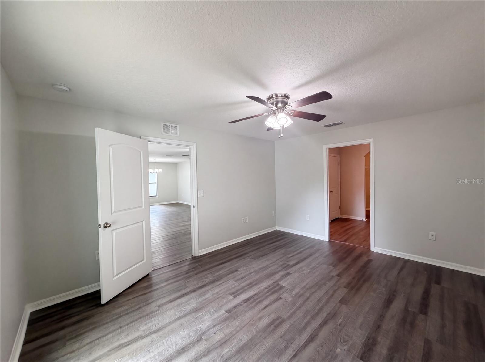 Image 15 of 21 For 2440 Bracknell Forest Trail