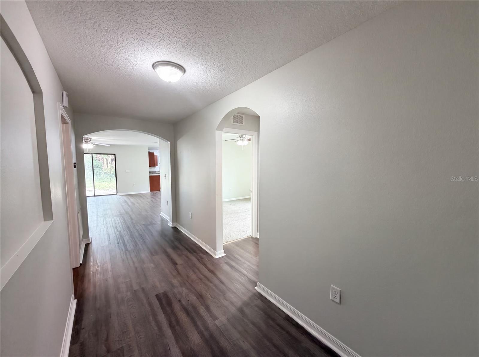 Image 6 of 21 For 2440 Bracknell Forest Trail