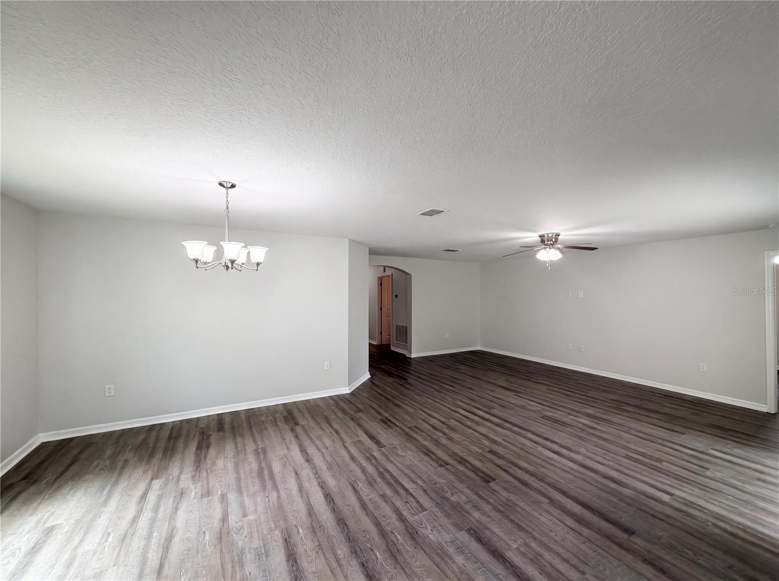 Image 9 of 21 For 2440 Bracknell Forest Trail