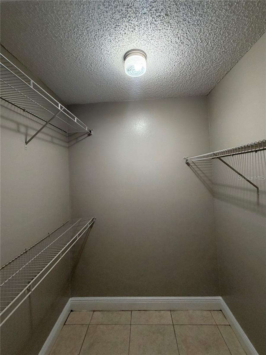 Image 16 of 16 For 1908 Lake Atriums Circle 15