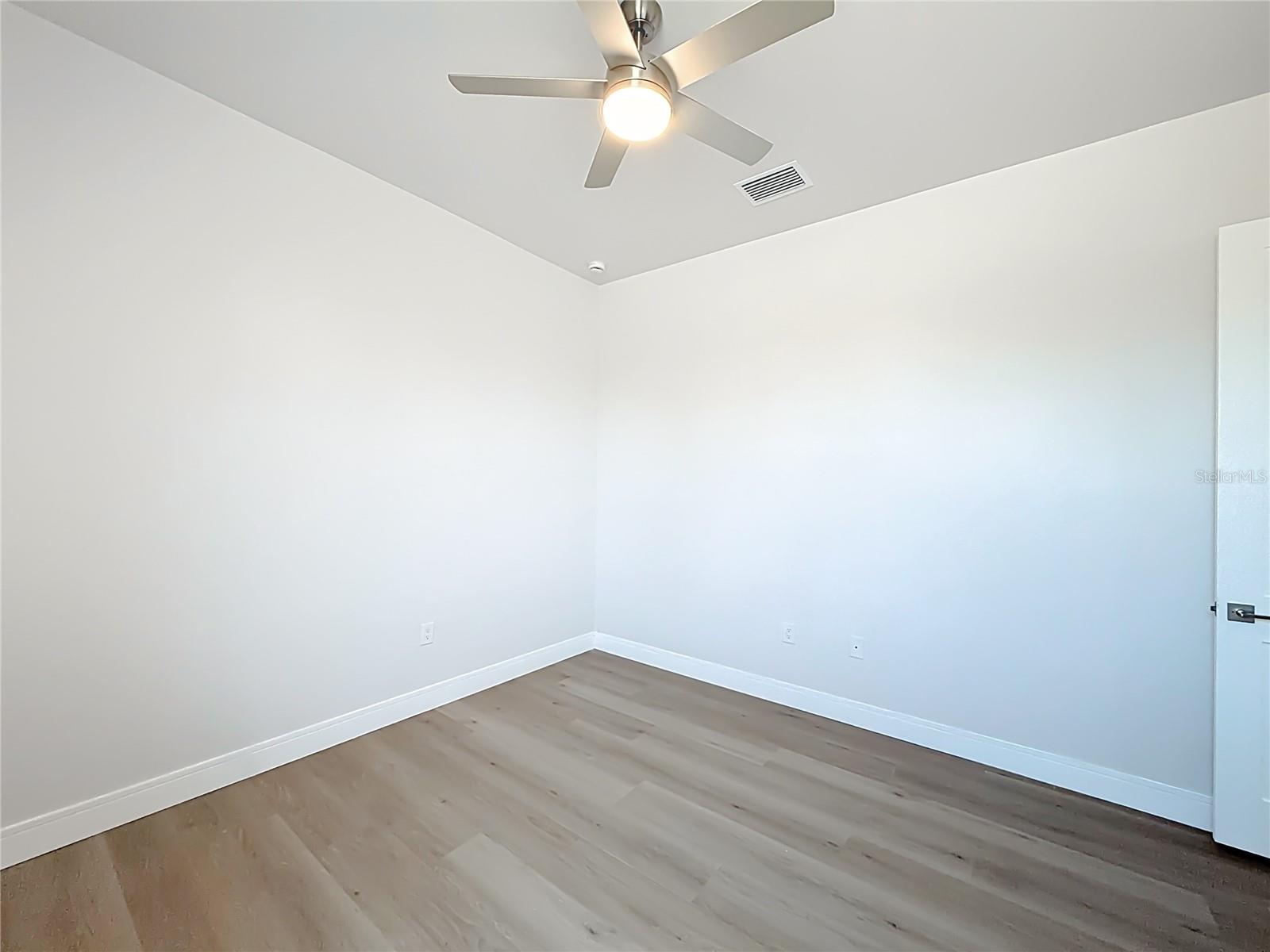 Image 25 of 68 For 9524 Singer Circle