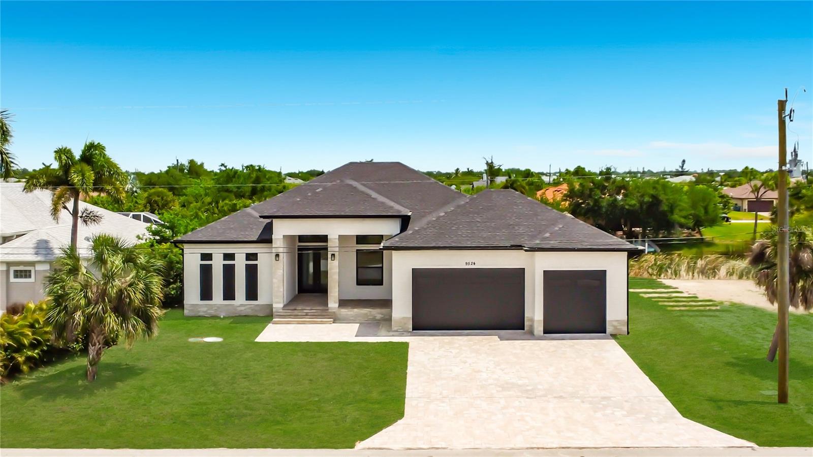 Image 3 of 68 For 9524 Singer Circle