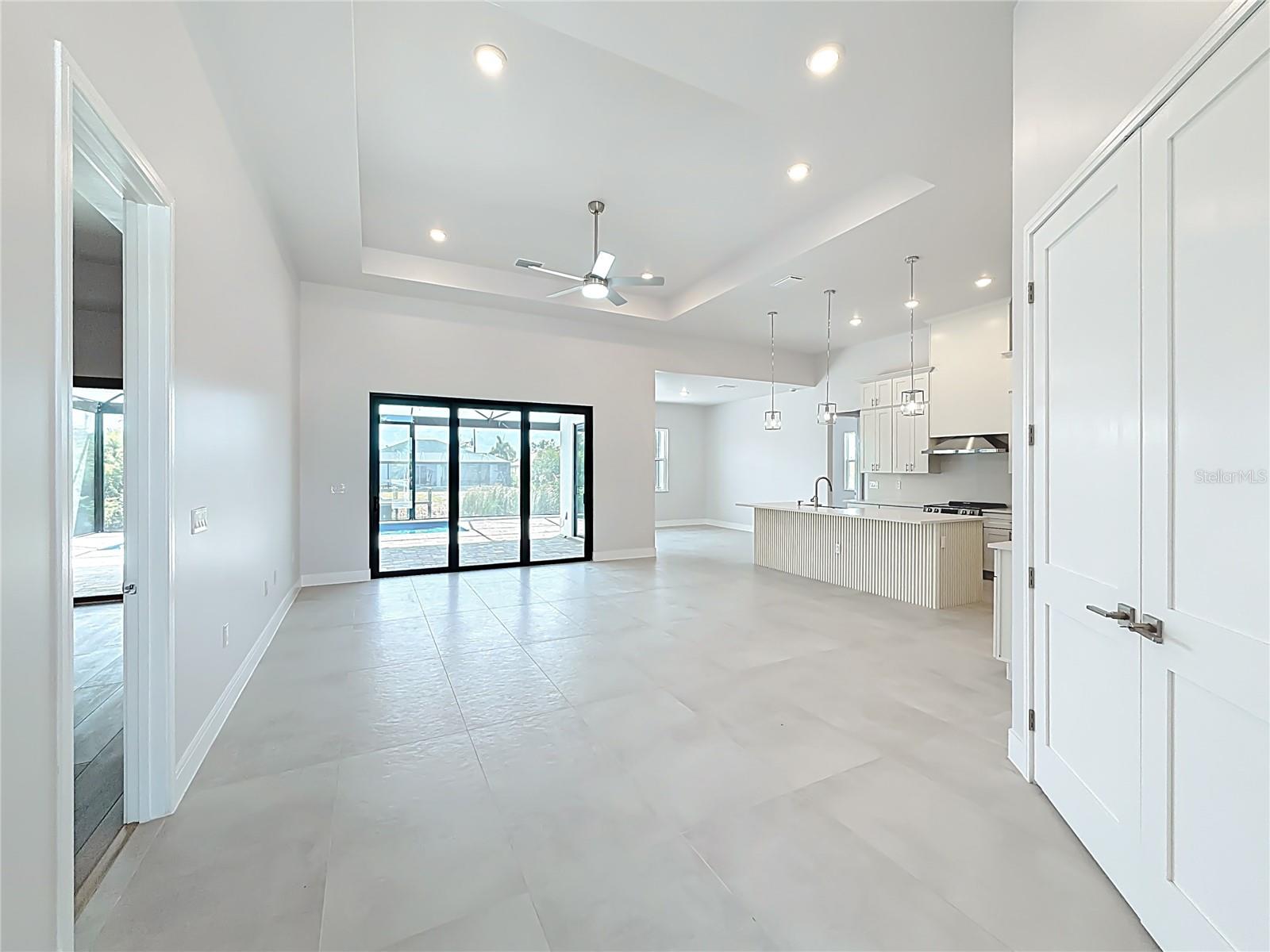 Image 6 of 68 For 9524 Singer Circle