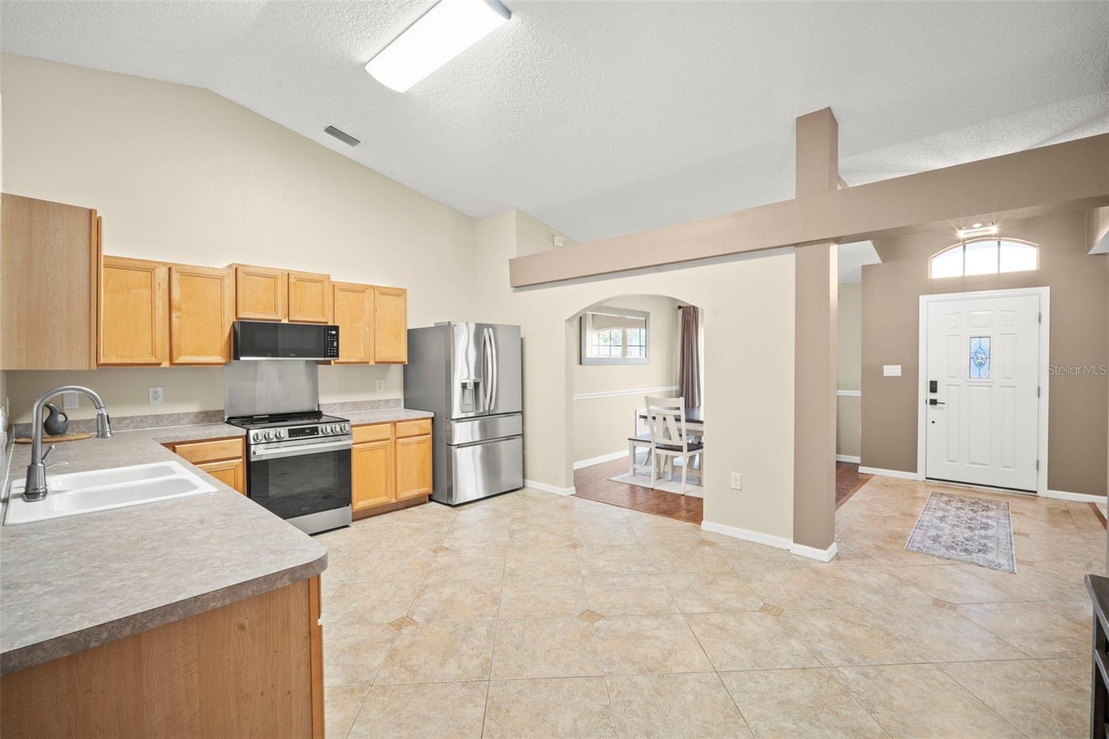 Image 11 of 32 For 945 Cypress Court