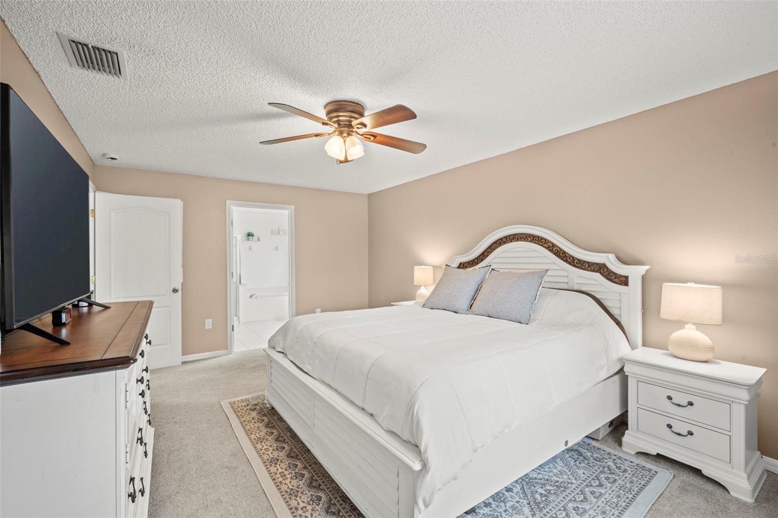 Image 17 of 32 For 945 Cypress Court