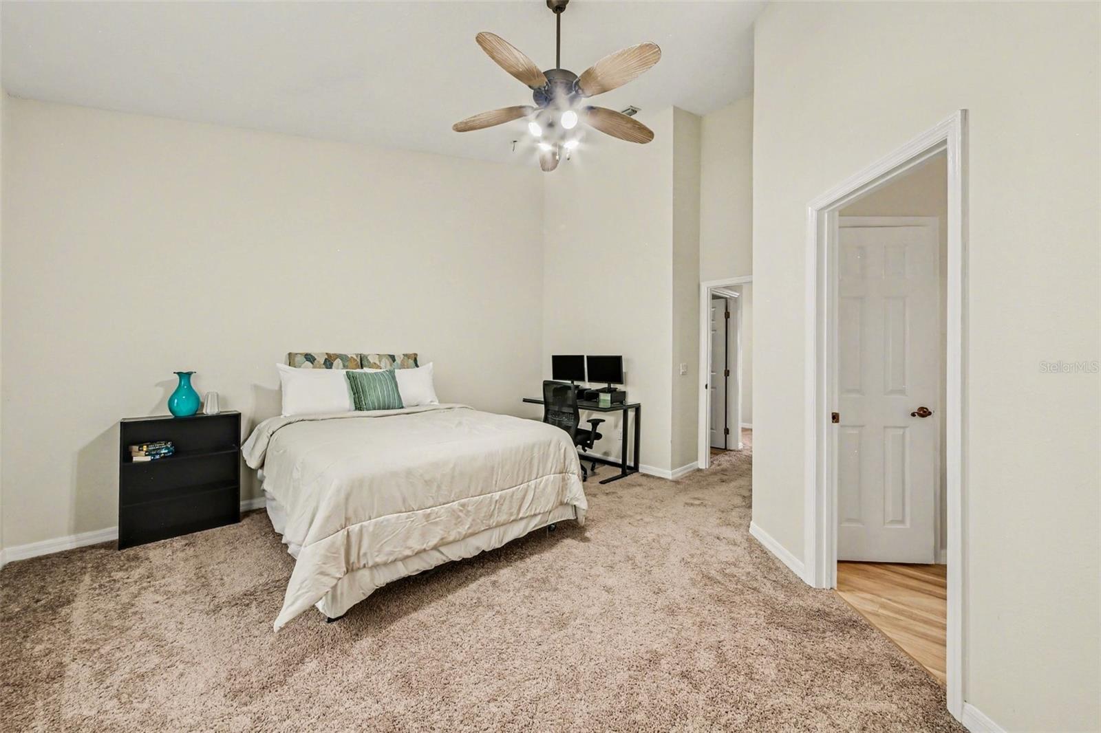 Image 14 of 36 For 578 Pinebranch Circle