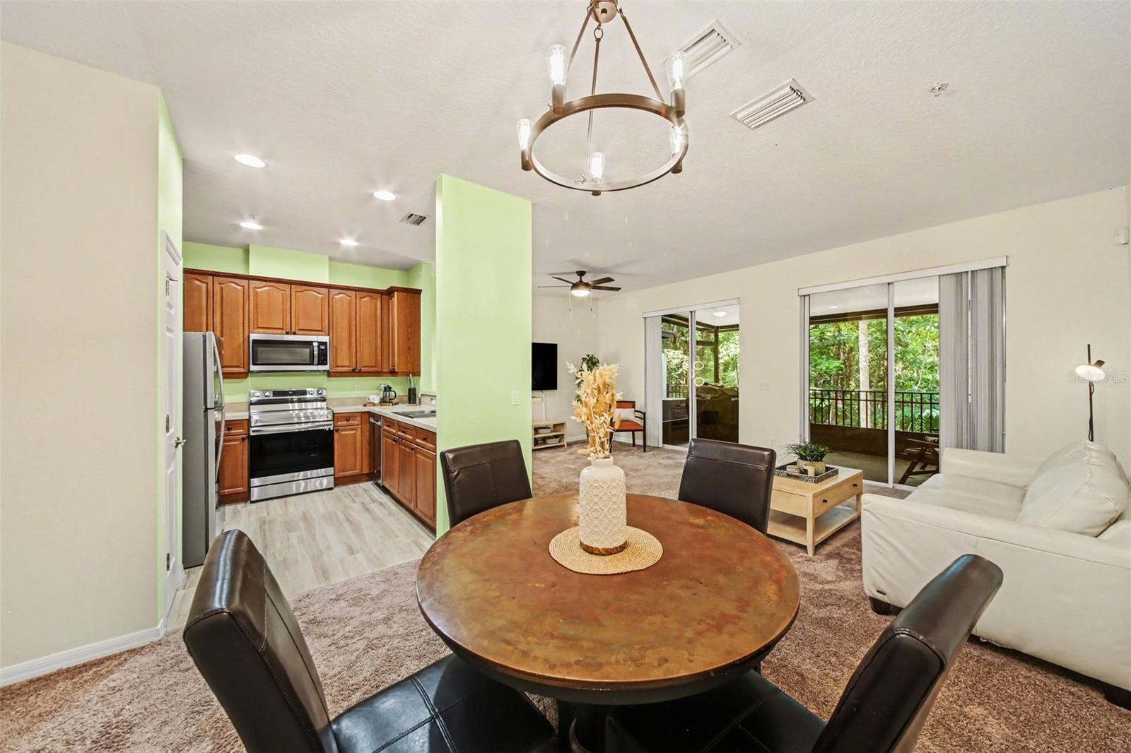 Image 5 of 36 For 578 Pinebranch Circle