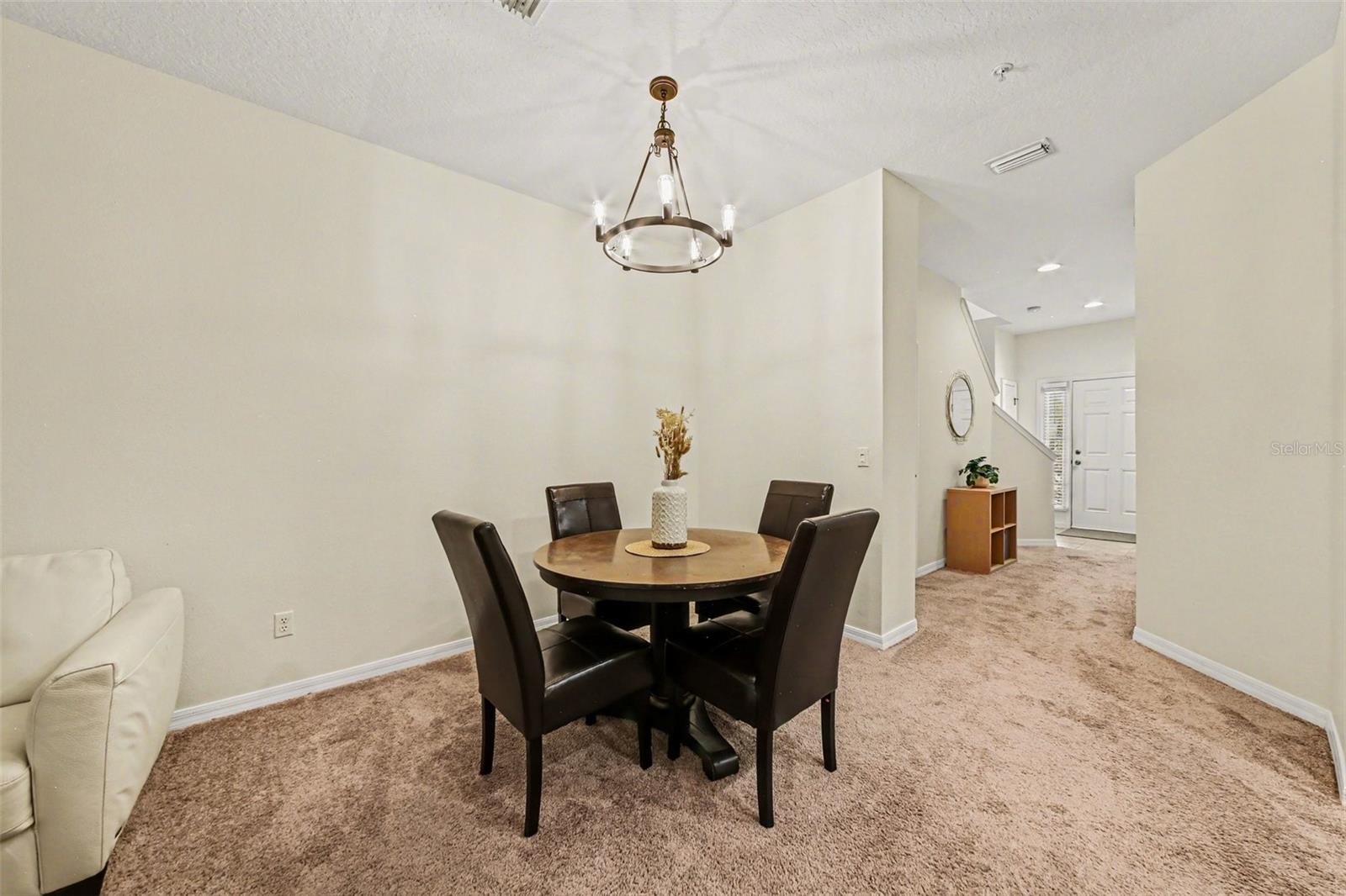 Image 6 of 36 For 578 Pinebranch Circle