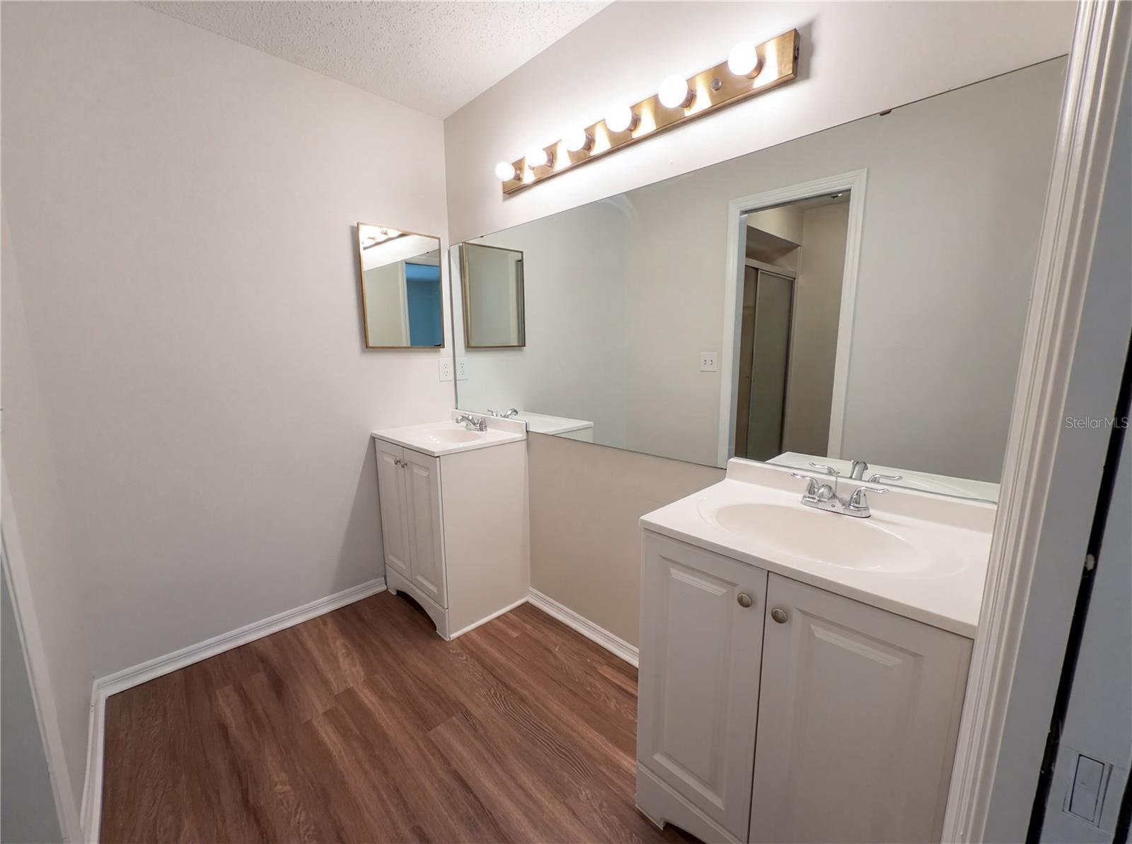 Image 17 of 24 For 600 Northern Way 205