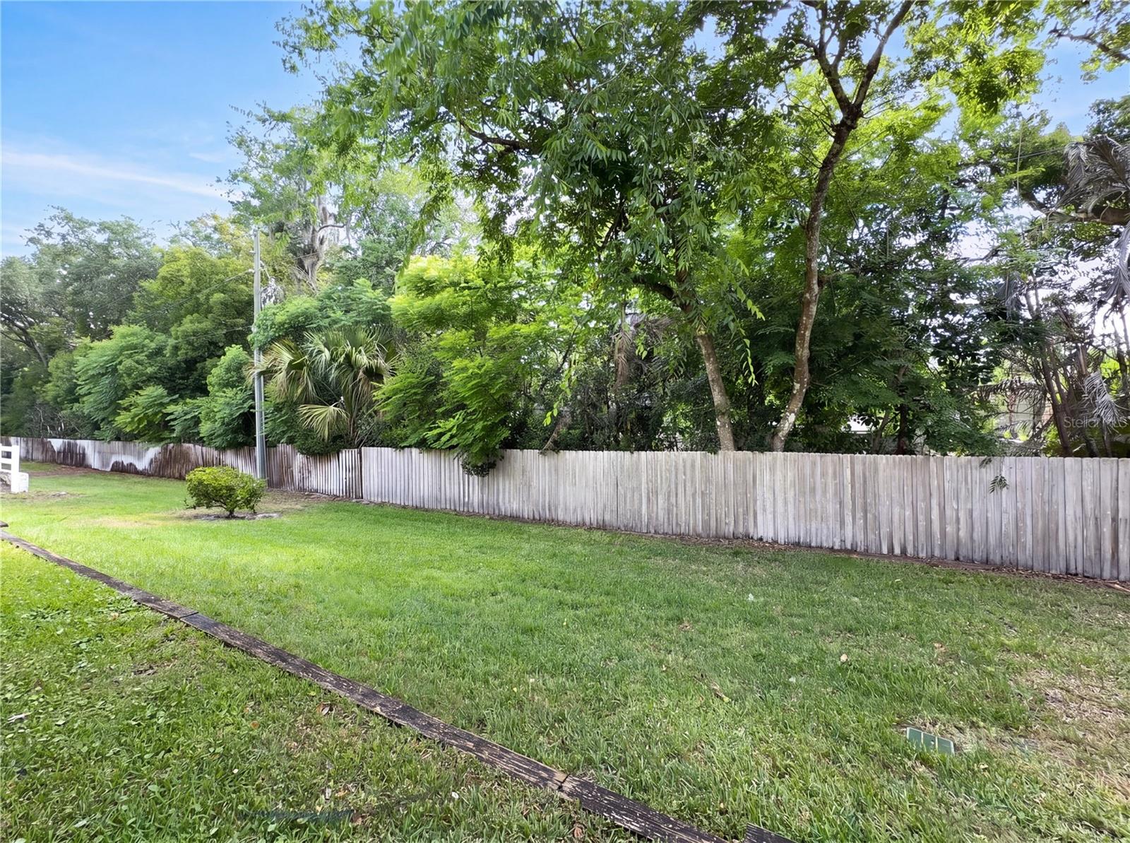 Image 22 of 24 For 600 Northern Way 205