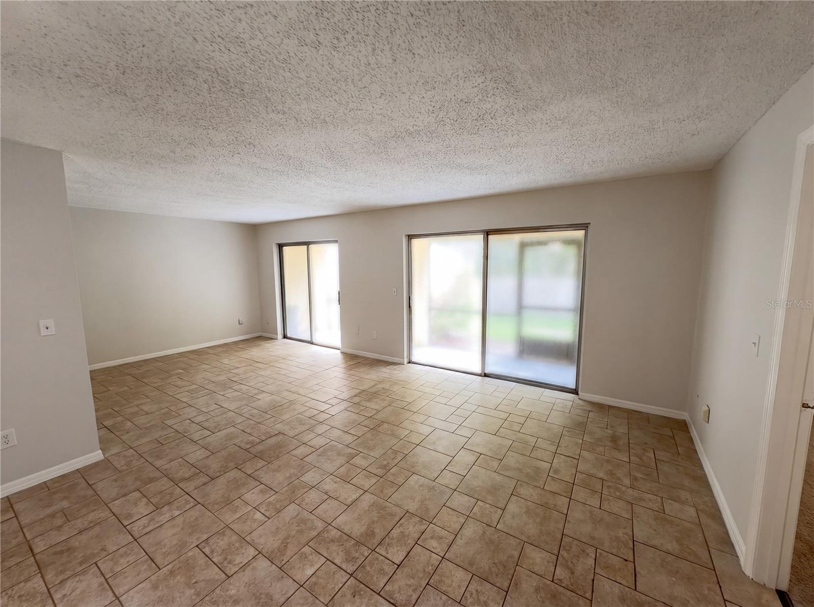 Image 7 of 24 For 600 Northern Way 205