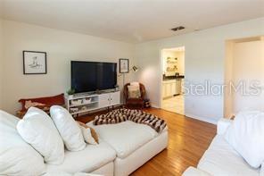 Image 7 of 31 For 1571 Magnolia Avenue