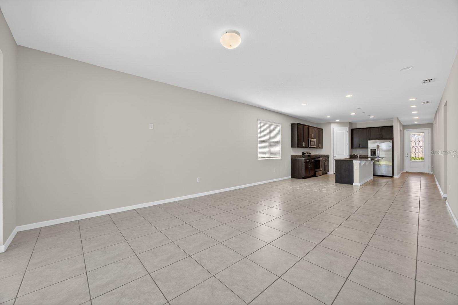 Image 6 of 16 For 689 Meadow Pointe Drive
