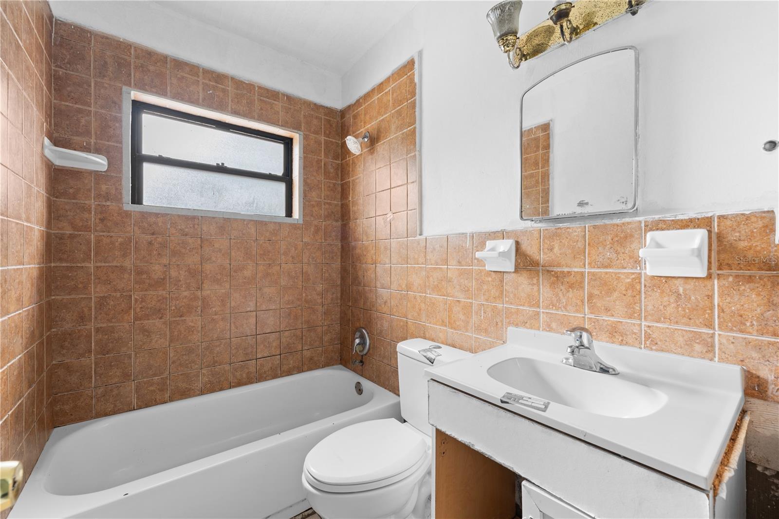 Image 16 of 24 For 1107 Kimball Drive