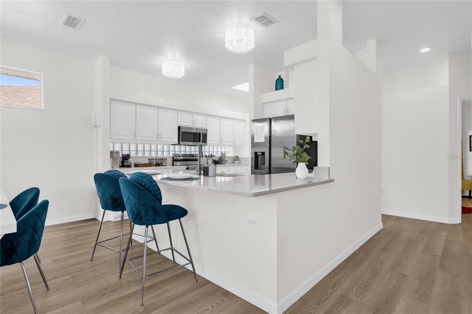 Image 11 of 43 For 2908 Sunset Lakes Boulevard