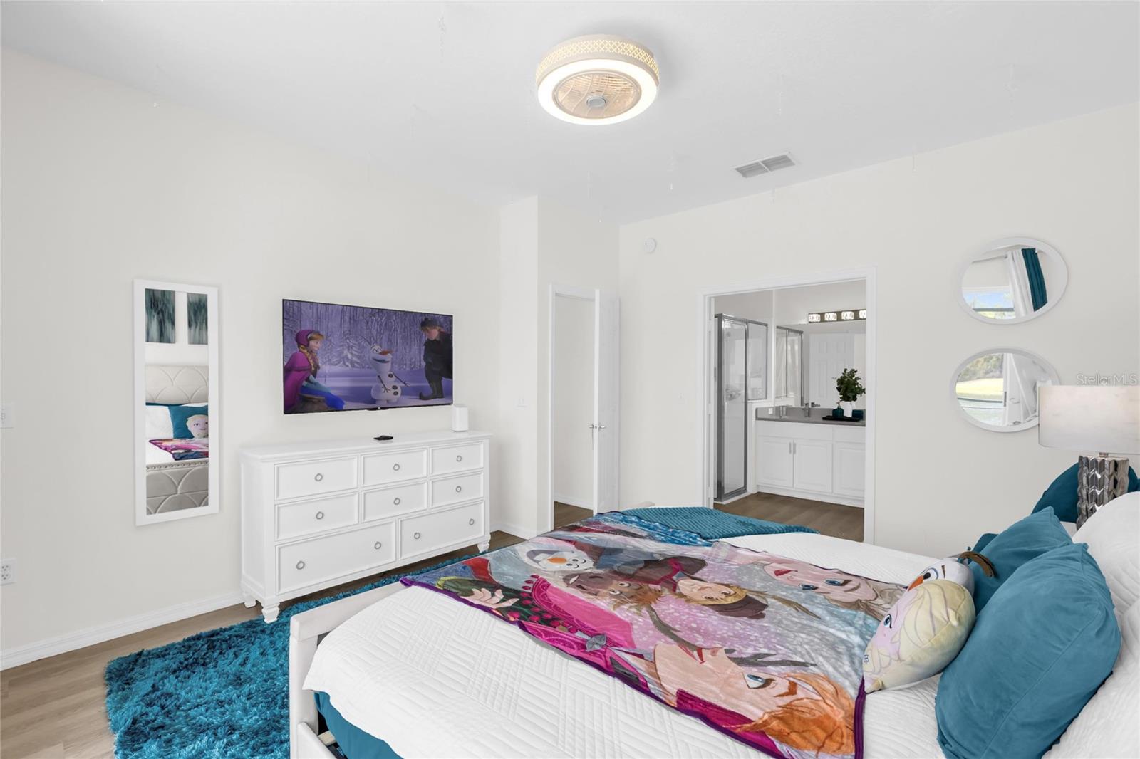 Image 16 of 43 For 2908 Sunset Lakes Boulevard