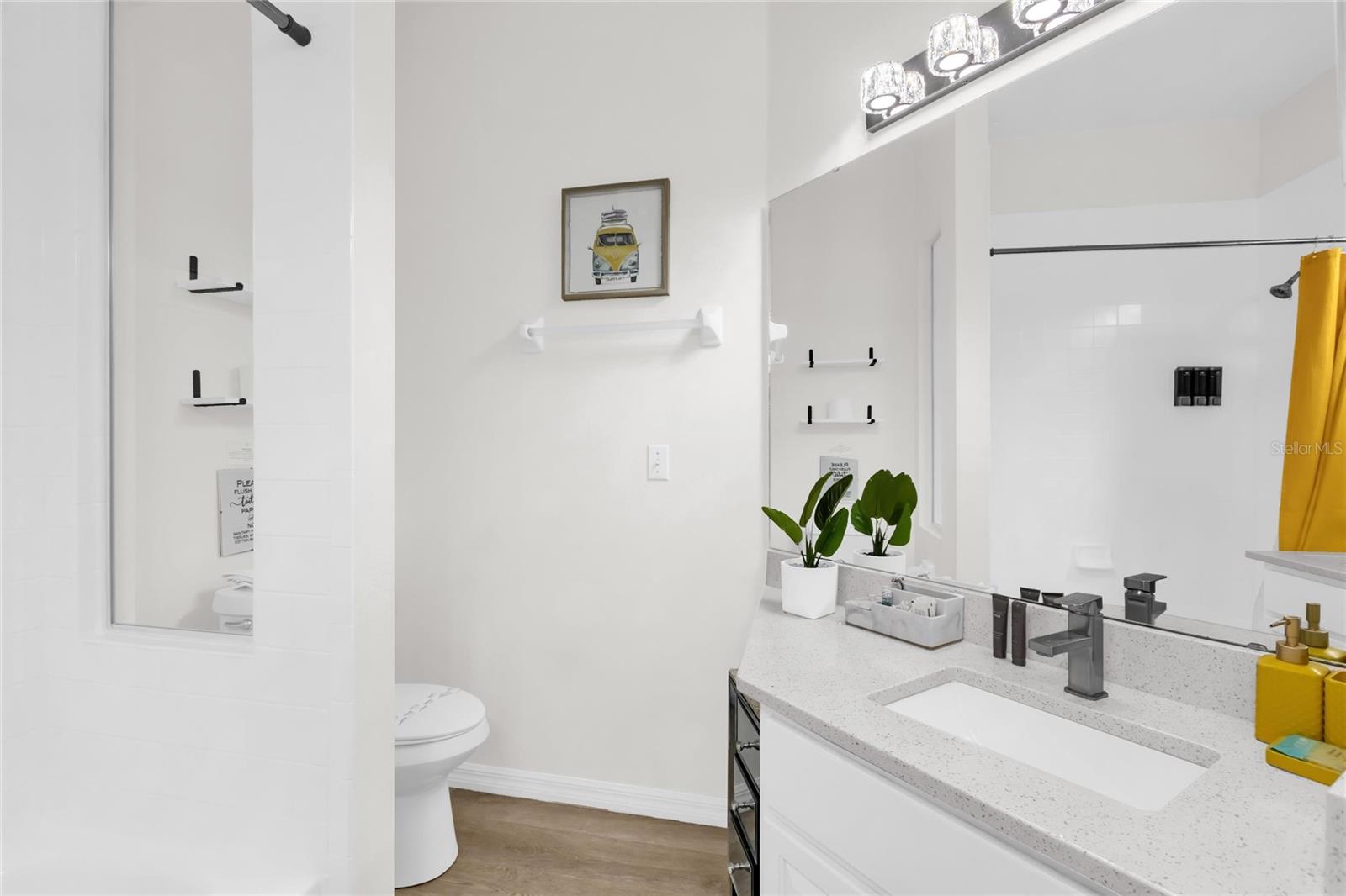 Image 22 of 43 For 2908 Sunset Lakes Boulevard