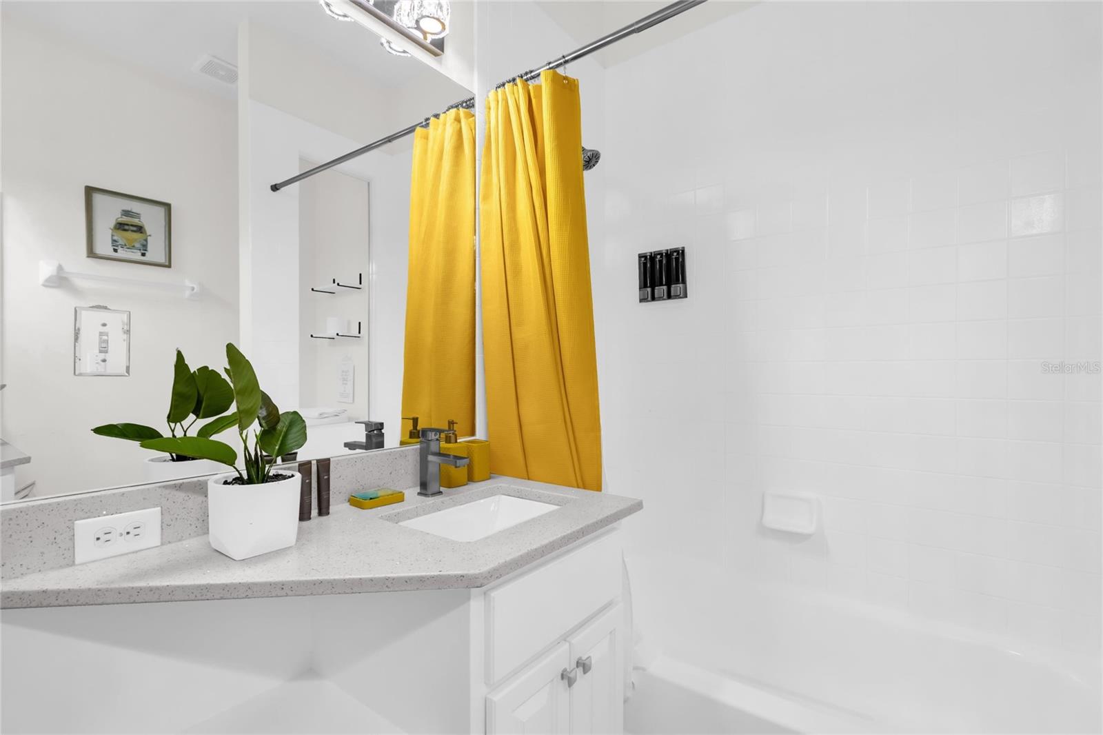 Image 23 of 43 For 2908 Sunset Lakes Boulevard